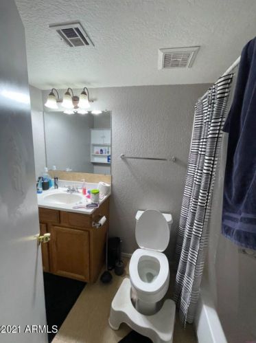 2725 Beck Ln, Phoenix AZ 85032-4255 exterior