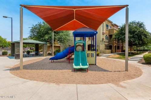 900 94th St, Chandler AZ  85224-6243 exterior