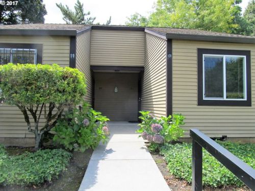 2732 138th Ave, Portland OR  97236-2888 exterior