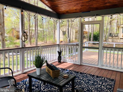 203 Tall Pines Ave, Locust Grove VA  22508-5448 exterior