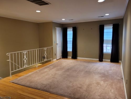 19 Briarwood Path, Clark NJ  07066-2006 exterior