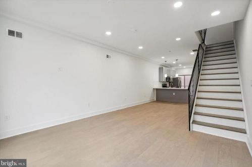 1121 26 St, Philadelphia PA 19146-3849 exterior