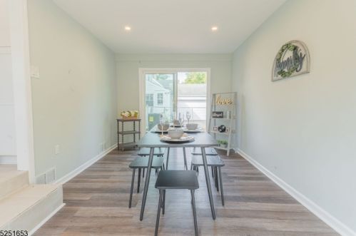 78 Henshaw Ave, Springfield NJ  07081-2210 exterior