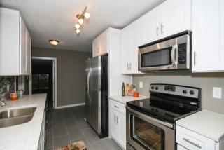 11939 James Rd, Hopkins MN  55343-8612 exterior