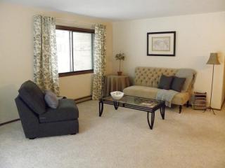 4450 Greenridge Cir, Milwaukee WI  53220-3378 exterior