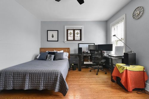 7457 Teasdale Ave, Saint Louis MO 63130-4056 exterior