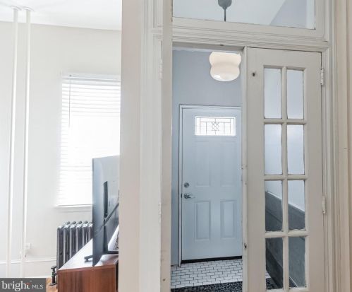 927 Mckean St, Philadelphia PA  19148-2326 exterior