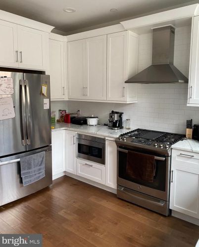 2623 Catharine St, Philadelphia PA 19143-2615 exterior