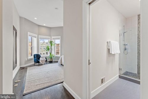 408 4th St, Washington DC  20003-2005 exterior