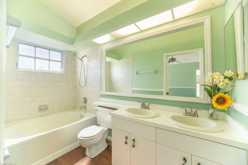 2784 47 St, Naples FL 34116-8250 exterior