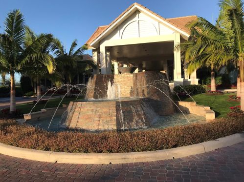 8048 Desmond Dr, Boynton Beach FL 33472-5013 exterior