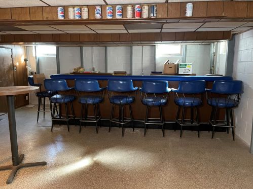 2025 Clayton Crst Ave, Milwaukee WI 53221-3732 exterior