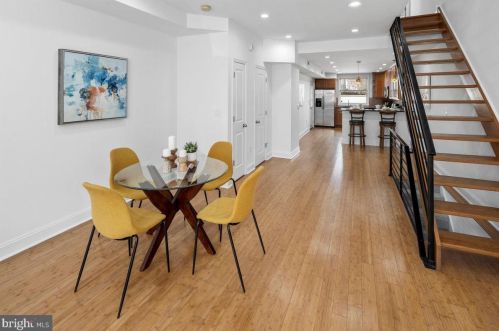 1932 4 St, Philadelphia PA 19122-2235 exterior