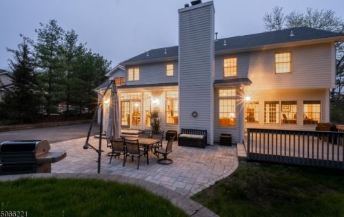 82 Southern Blvd, Chatham Township, NJ 07928-1333