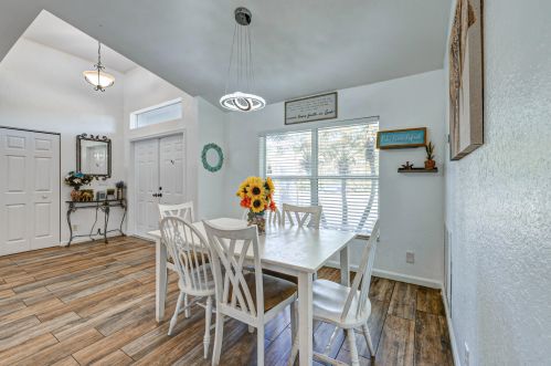 912 Paar Dr, Fort Pierce FL 34953-5623 exterior