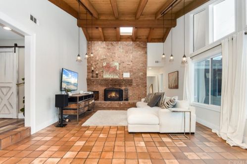 13561 Malena Dr, Tustin CA 92780-1914 exterior