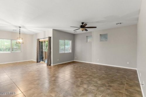 7312 18th Ln, Phoenix AZ  85041 exterior