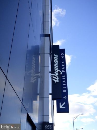 1600 Spring Gate Dr, Mc Lean VA  22102-3453 exterior