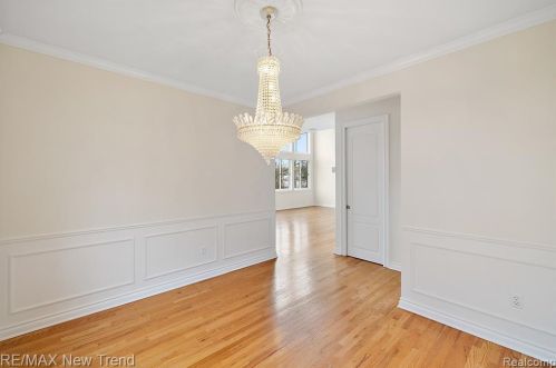 692 Appalachi St, Walled Lake MI  48390-1005 exterior