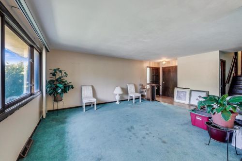 15751 Madison Ave, Dolton, IL 60419-3029