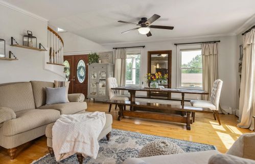 10 Hidden Valley Dr, Dover NH 03820-5231 exterior