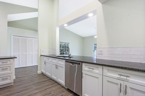 4055 Gdn Villas, Fort Pierce FL 34982-6826 exterior