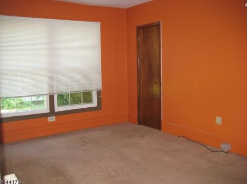 43 Clove Ave, Wantage NJ 07461-1915 exterior