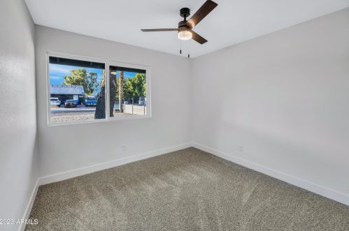 4175 Evans Dr, Phoenix AZ 85032-5574 exterior