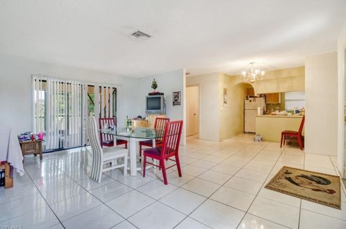 1989 46 St, Naples FL 34116-5837 exterior