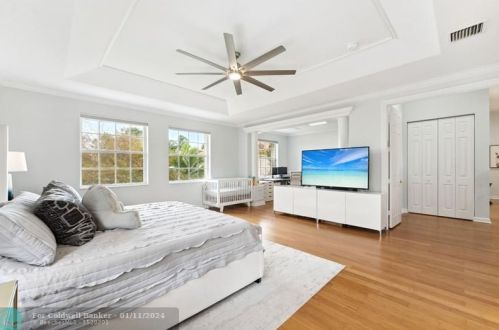 9808 Coronado Lake Dr, Boynton Beach FL 33437-5337 exterior