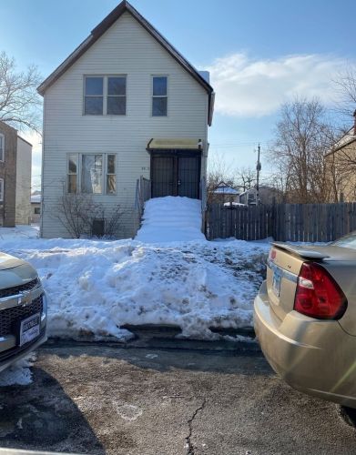 6628 Sangamon St, Chicago, IL 60621-1824