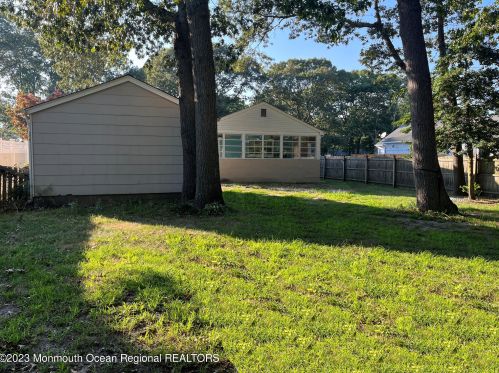 1502 River Ave, Point Pleasant Beach NJ 08742-4366 exterior