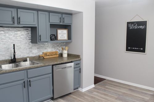 5739 71st St, Milwaukee WI  53218-2214 exterior