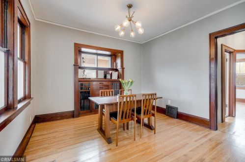 807 Hamline Ave, Saint Paul MN  55104-1300 exterior