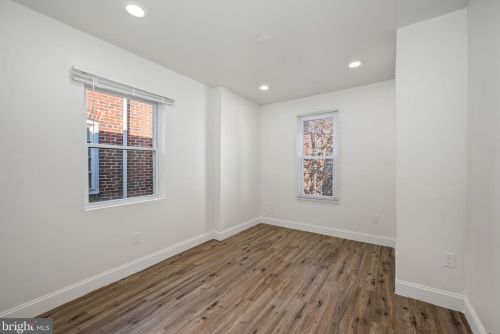 2267 Cambria St, Philadelphia PA 19134-4232 exterior