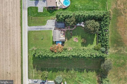 375 Basehoar School Rd, Littlestown PA 17340-9551 exterior