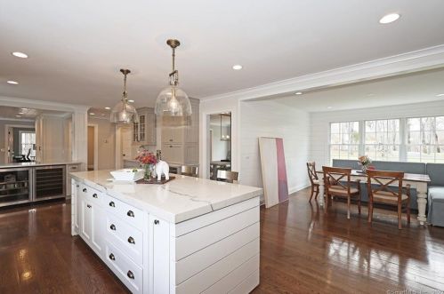 94 Spectacle Ln, Ridgefield CT 06877-5715 exterior