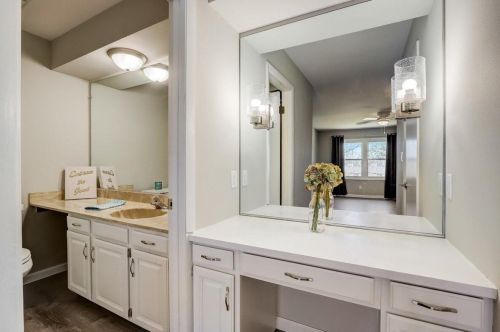 4870 82, Milwaukee WI 53220-4219 exterior