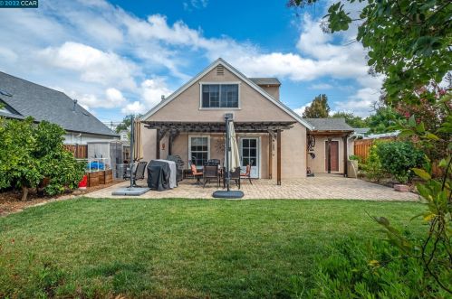 4138 Joan Ave, Concord CA 94521-2738 exterior