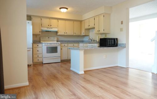 7609 Nutwood Ct, Rockville MD  20855-2233 exterior