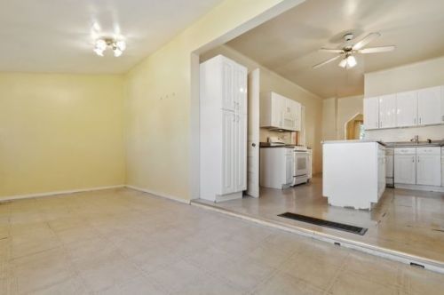 3320 Drake Ave, Chicago IL 60659-4420 exterior