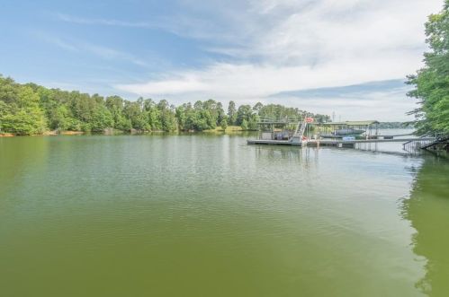 3151 Dockside Dr, Gainesville GA 30501-1470 exterior