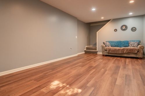 1049 Cedar Crst Dr, Bull Valley IL 60014-6931 exterior