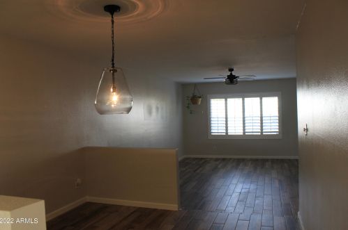 10215 26th St, Phoenix AZ 85050-1906 exterior