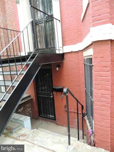 1335 Q St, Washington DC  20009-4316 exterior