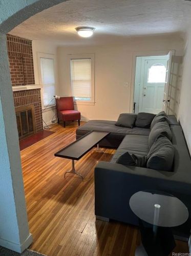 1175 Chapin Ave, Bham MI  48009-2034 exterior