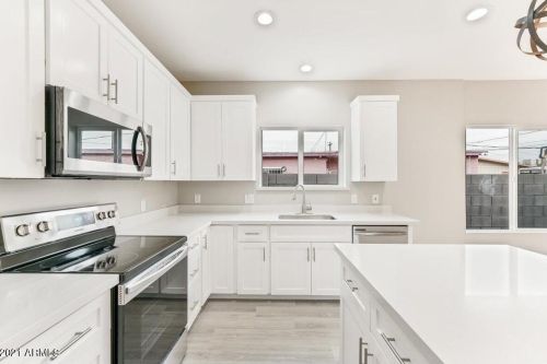 4815 37 Ave, Phoenix AZ 85053-4604 exterior