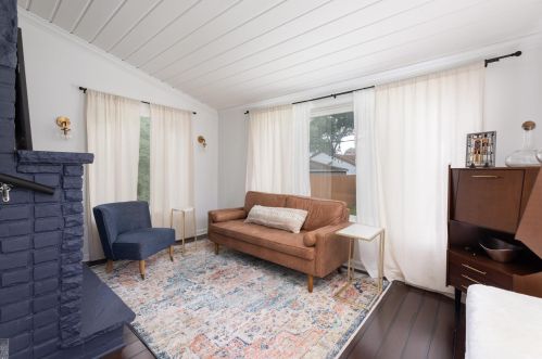 1196 Holland St, Bham MI 48009-6848 exterior