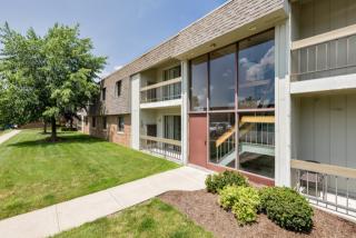 32450 Cromwell Dr, Cleveland OH  44139-4800 exterior