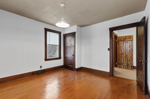 10 Amherst Ave, Pittsburgh PA 15229-1536 exterior